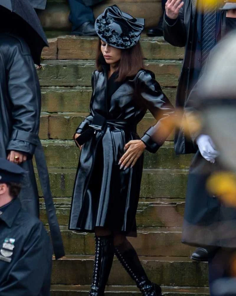 Zoe-Kravitz Zoë Kravitz The Batman 2022 Selina Kyle Black Leather Coat